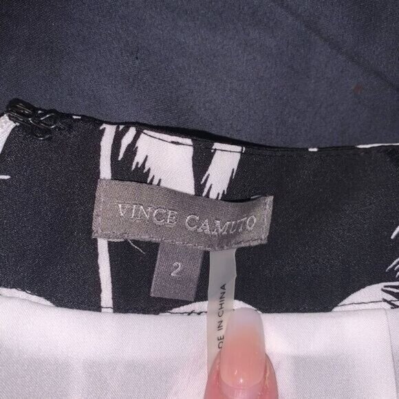 Vince Camuto Black & White Island Palm Tree Print Business Casual Skirt Size 2 - Picture 10 of 10